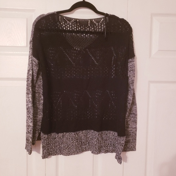 Lightweight sweater - Picture 2 of 2